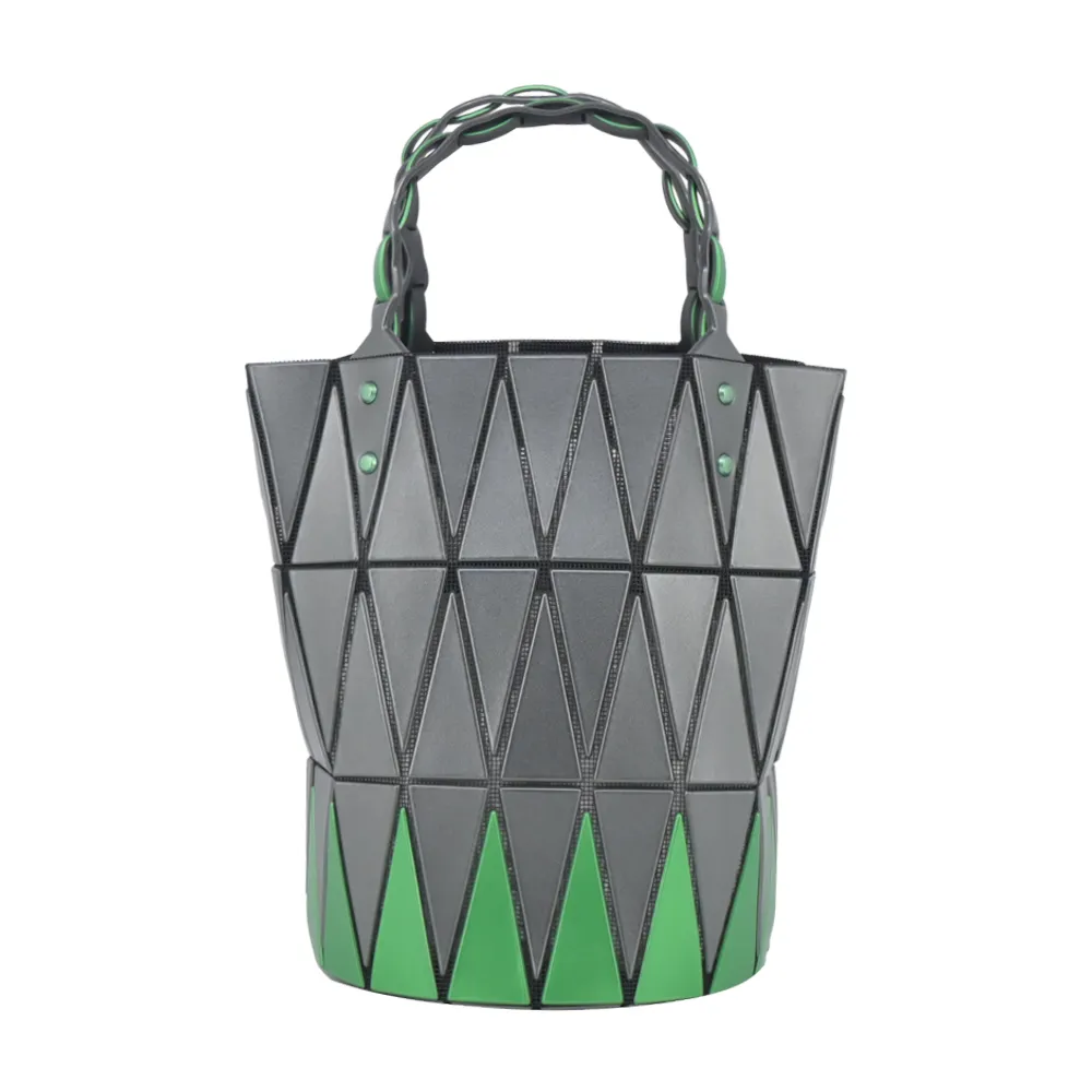 ISSEY MIYAKE 三宅一生BAOBAO 幾何方格8x8 潑墨手提包-粉 歷史價格詳細信息