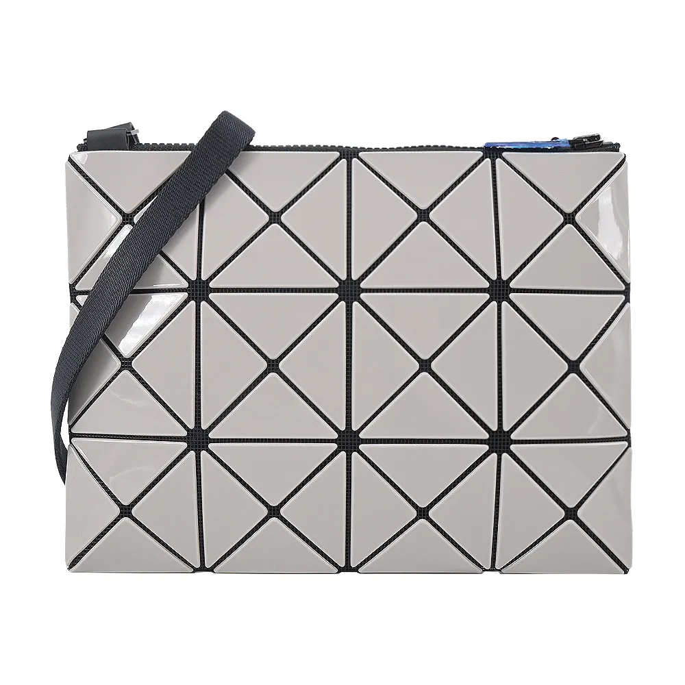 ISSEY MIYAKE 三宅一生 BAOBAO 銀色亮面方格6x6繩結肩背/斜背水桶包 歷史價格詳細信息