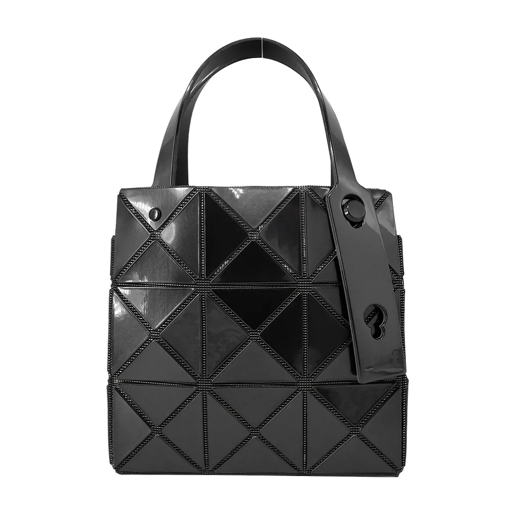 ISSEY MIYAK BAO BAO CARAT 3X3 亮面手提小方盒(藍色) AG610 72 歷史價格詳細信息