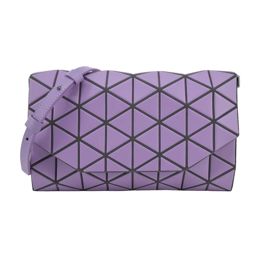 ISSEY MIYAKE 三宅一生BAOBAO 幾何方格8x8 潑墨手提包-粉 歷史價格詳細信息