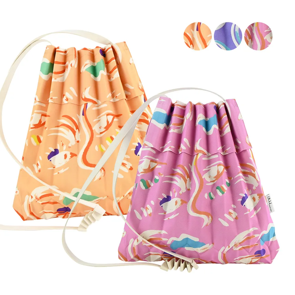 ISSEY MIYAKE 三宅一生 FACE TRUNK褶襉斜背包 歷史價格詳細信息