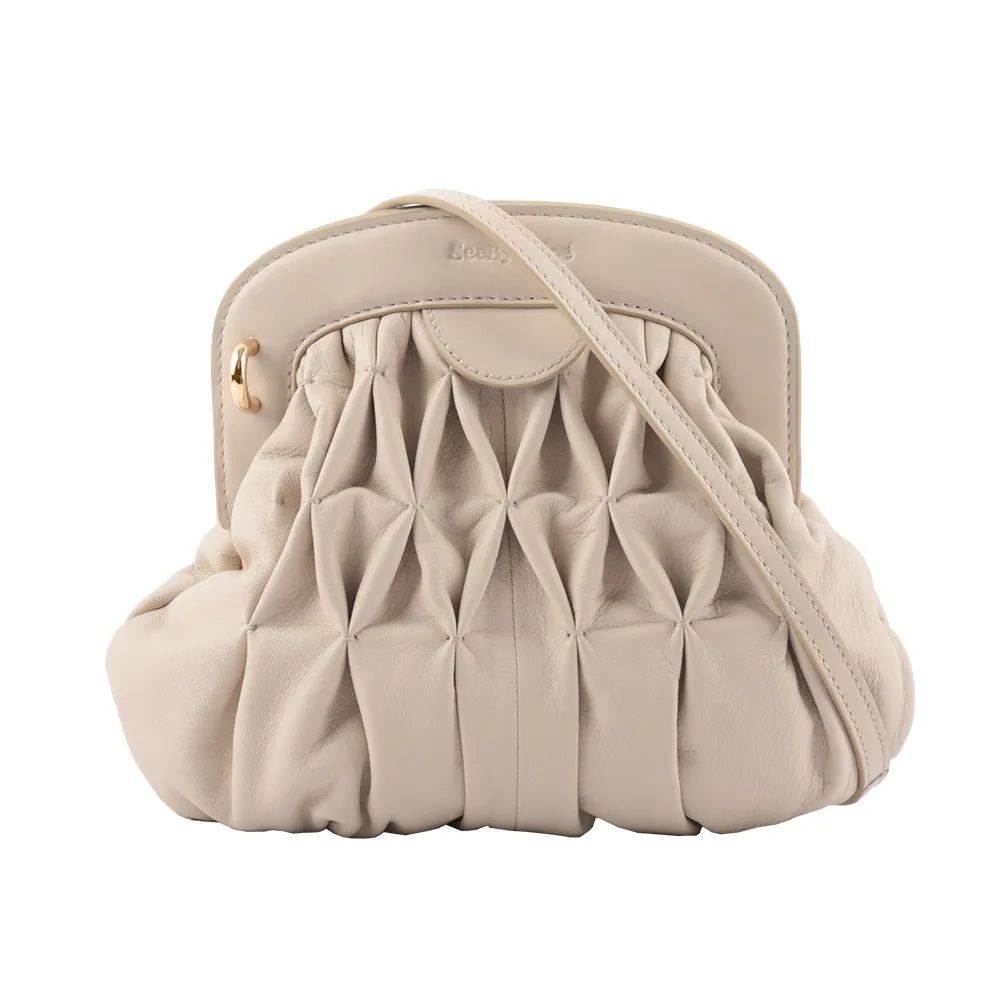 Chloe  白色立體珠露腰無袖洋裝    原價   67900   特價 8900 歷史價格詳細信息