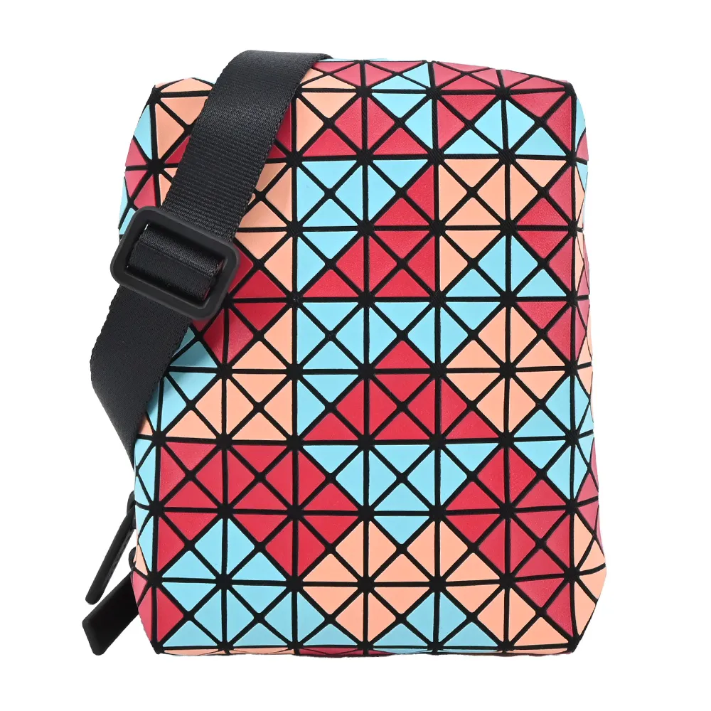 ISSEY MIYAKE 三宅一生 BAOBAO 拼色幾何籃子手提包-灰紅 歷史價格詳細信息