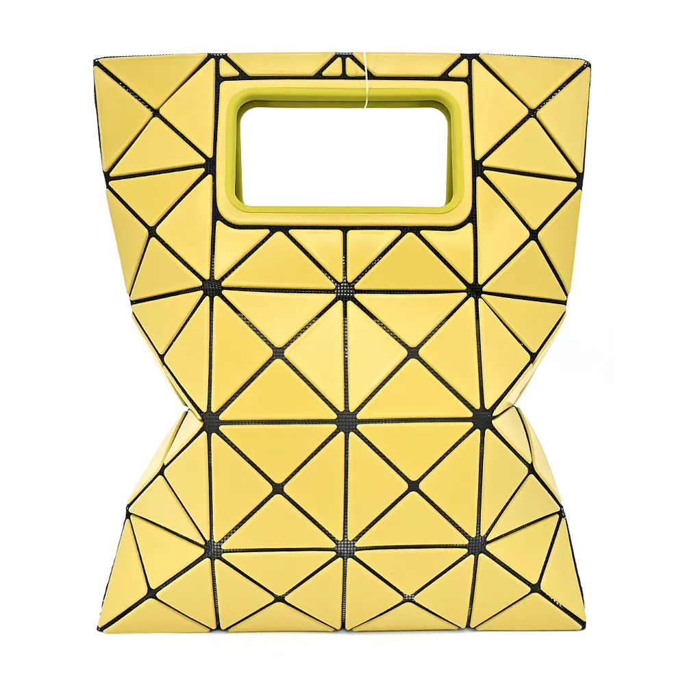 ISSEY MIYAKE 三宅一生 BAOBAO BOCCA MATTE3x5 皮革手拿包-霧面黑 歷史價格詳細信息