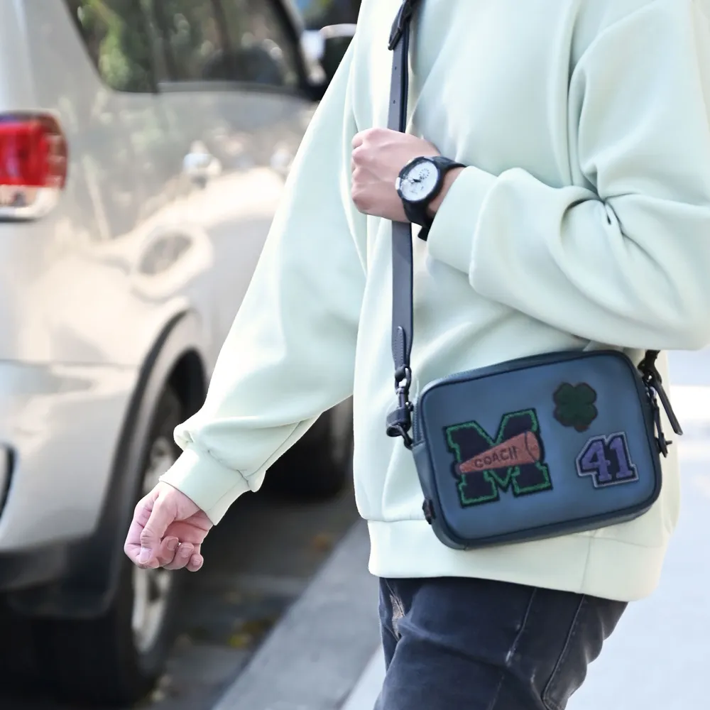 COACH CG146 FRANKIE 撞色格紋翻蓋斜背馬鞍包.深紅 歷史價格詳細信息