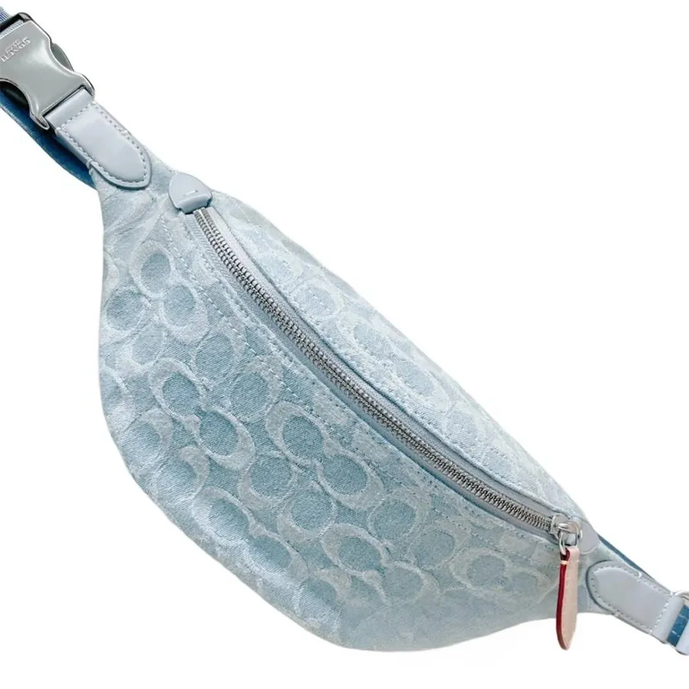 【COACH】男生 腰包 / 相機包 / 側背包 / 胸包 / 方包 / 斜背包 / 皮帶 / 短夾 / 皮夾 男款(多款可挑) 歷史價格詳細信息