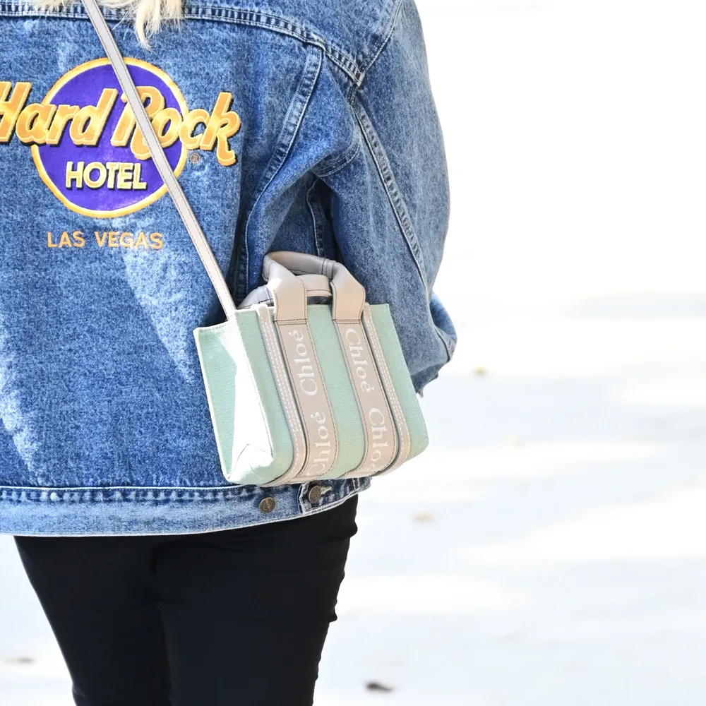 CHLOE Woody LOGO 新版織帶草編托特包.白邊 歷史價格詳細信息