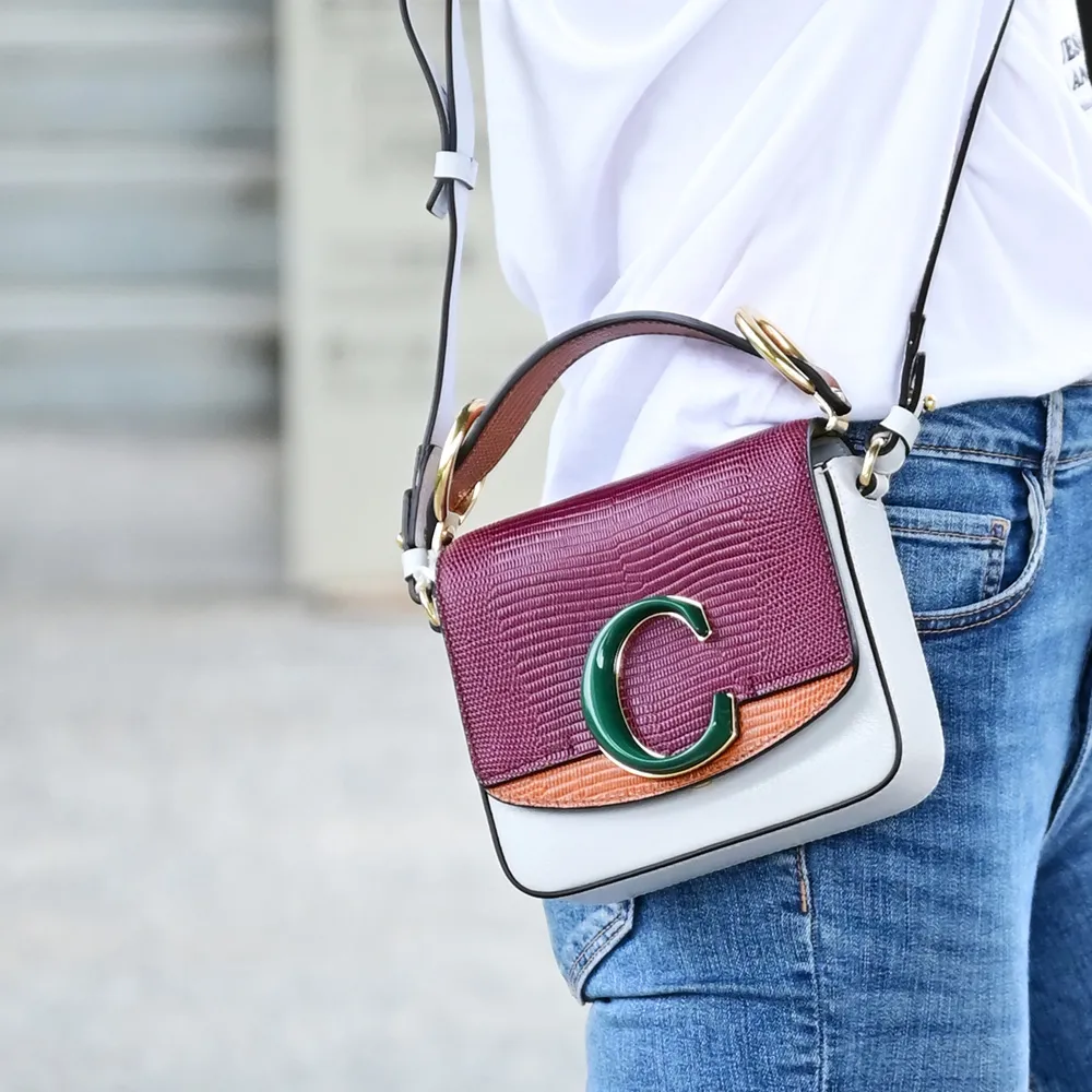 CHLOE 新款 金屬C Mini鱷魚紋漸層手提單肩方包.紫 歷史價格詳細信息