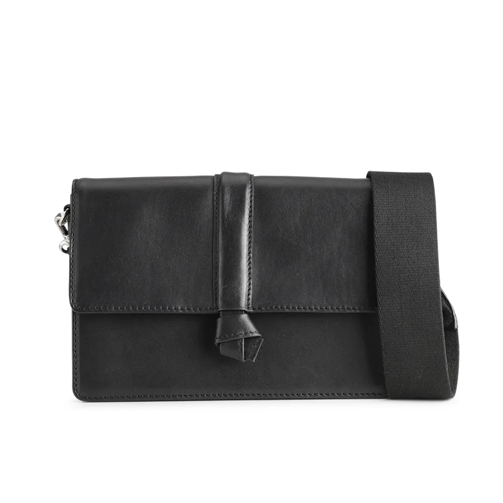 MARKBERG Luca 丹麥手工牛皮率性盧卡繩結肩揹包 斜背包 側肩包 (極簡黑) 歷史價格詳細信息