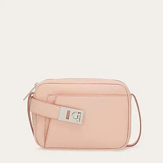 Ferragam經典男士休閒運動鞋，設有醒目的logo細節，橡膠TU鞋底面整體點綴注塑品牌徽標。兼備創新、功能性與圖形細節于一體， NO.93207 歷史價格詳細信息