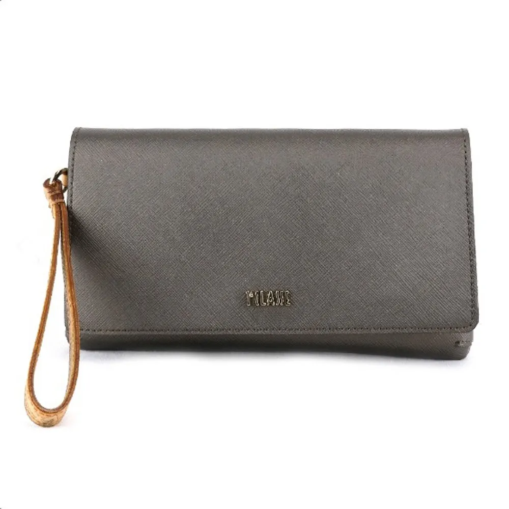 【Alviero Martini 義大利地圖包】手掛直立式手機套-地圖黃 歷史價格詳細信息