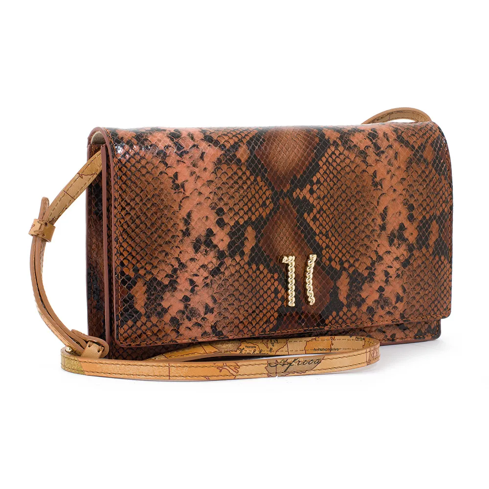 【Alviero Martini 義大利地圖包 】小熊皮質吊飾鑰匙圈-地圖黃 歷史價格詳細信息