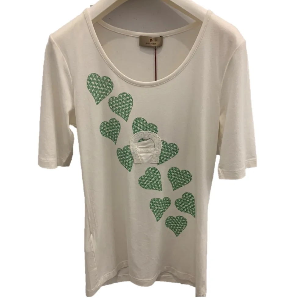 【Aigner 艾格納】Evening Bag 真皮徽章鐵鍊肩背晚宴包-橘 歷史價格詳細信息