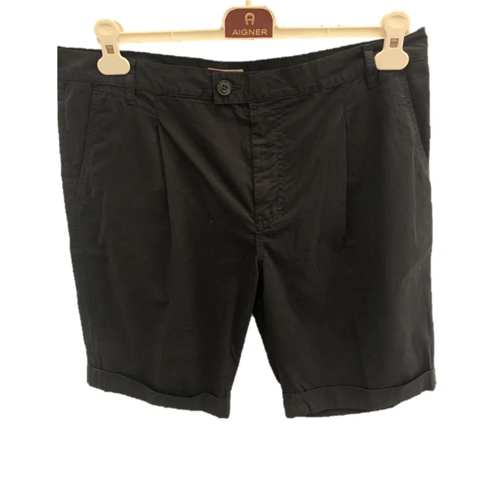 【Aigner 艾格納】Evening Bag 真皮徽章鐵鍊肩背晚宴包-橘 歷史價格詳細信息