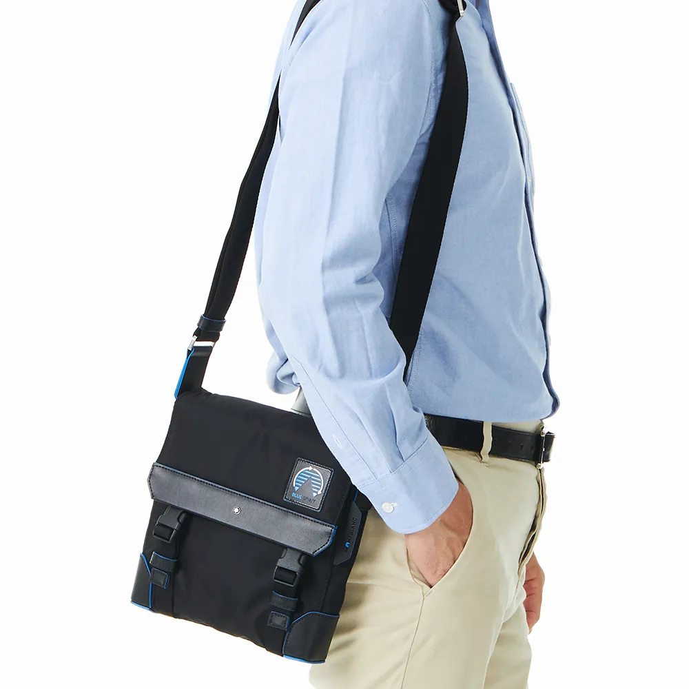 MONTBLANC 萬寶龍Blue Spirit迷你信封包/斜背包/手機包 (129079) 歷史價格詳細信息