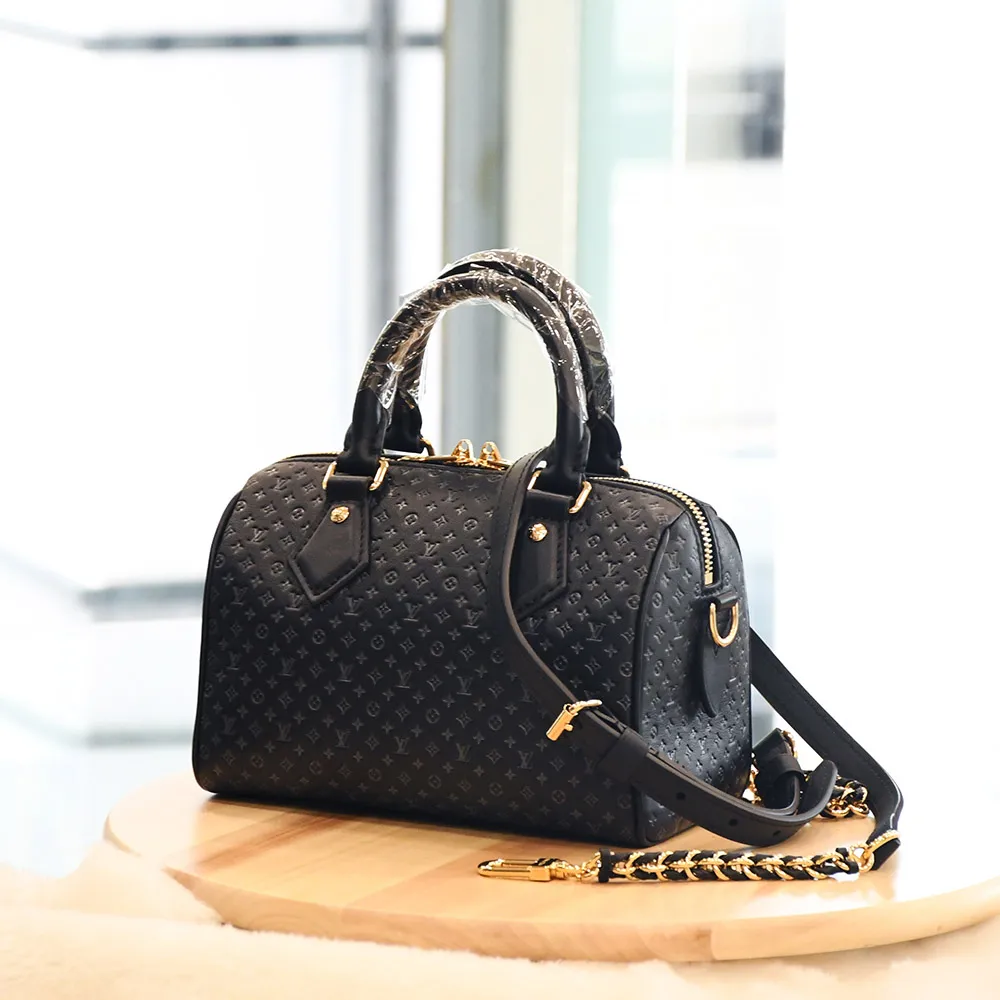 Louis Vuitton LV speedy 30公分 徽章限量款 二手 斜背包 手提包 男女皆可 (誠可議) 歷史價格詳細信息