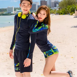 Biki比基尼妮泳衣，情侶泳衣有帽紅藍男沙灘褲泳褲(男生購買區) 歷史價格詳細信息