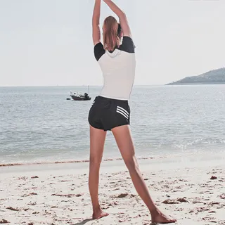 【Biki比基尼.妮】條紋四件穿搭百變比基尼泳衣(女生) 歷史價格詳細信息