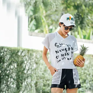 Biki比基尼妮泳衣，短袖泳裝黑達連身泳衣保守泳衣有加大(M-2XL) 歷史價格詳細信息