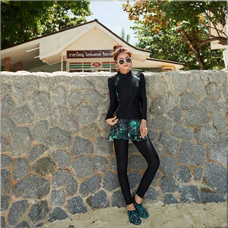 Biki比基尼妮泳衣，紅陽男泳褲五分褲情侶泳褲(男購買區) 歷史價格詳細信息