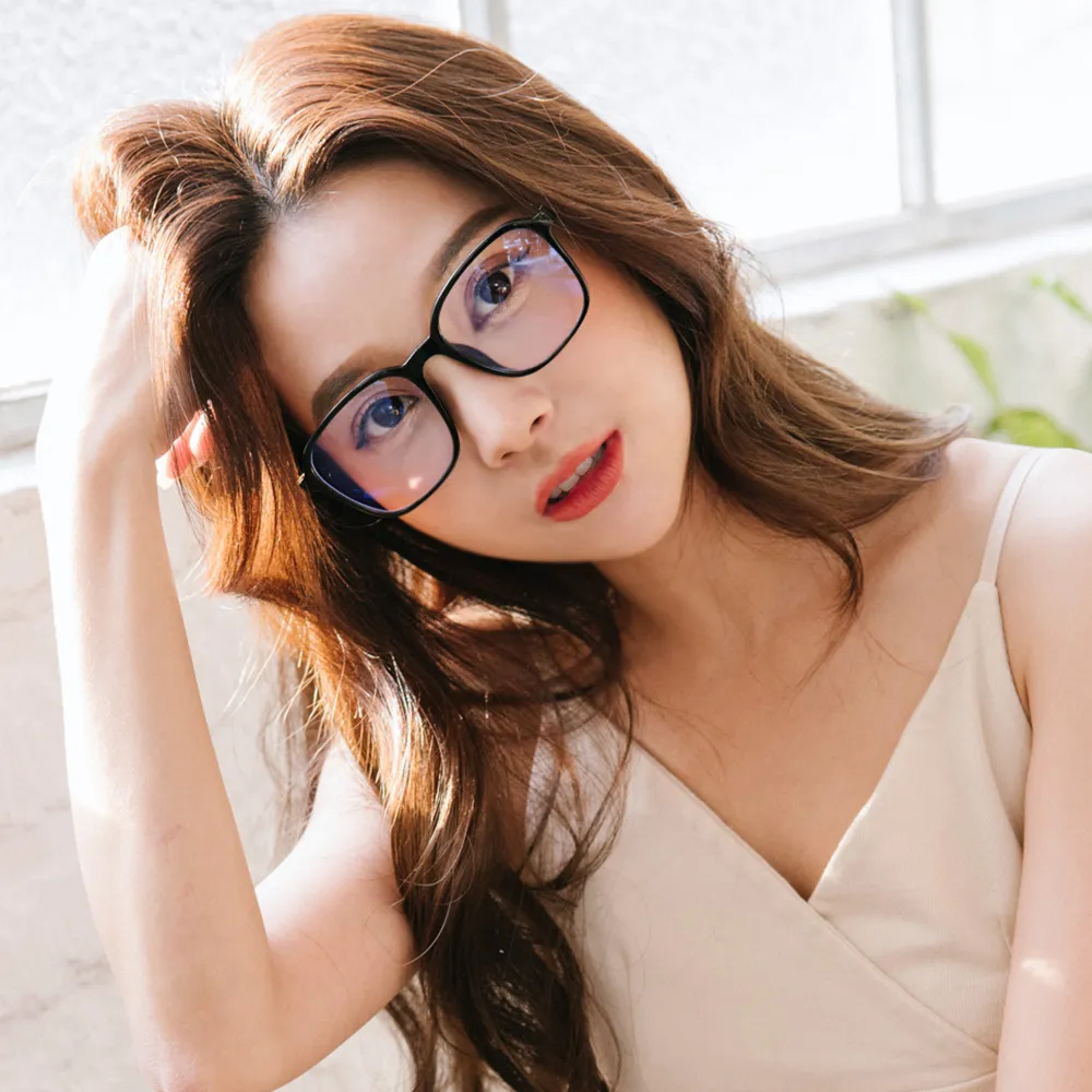 【ALEGANT】復古幾何裸櫻粉金色方框感光變色寶麗來偏光太陽眼鏡/UV400墨鏡/濾藍光眼鏡 歷史價格詳細信息