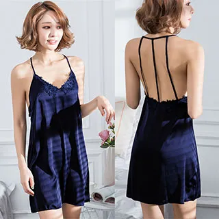(共二色)【Secret Lover】(帶胸墊)仿真絲蕾絲網紗美背吊帶睡裙套組 SL1805 歷史價格詳細信息