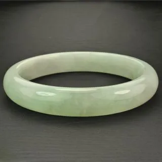晉佳珠寶 Gemdealler Jewellery 天然緬甸A貨翡翠 生動精雕瑞獸麒麟送福 歷史價格詳細信息