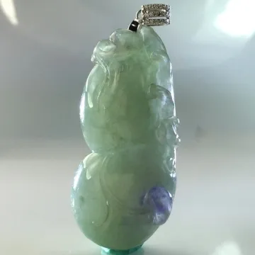 【森茂珠寶】緬甸天然翡翠A貨 冰種春帶彩步步高升墜子 B1081 歷史價格詳細信息