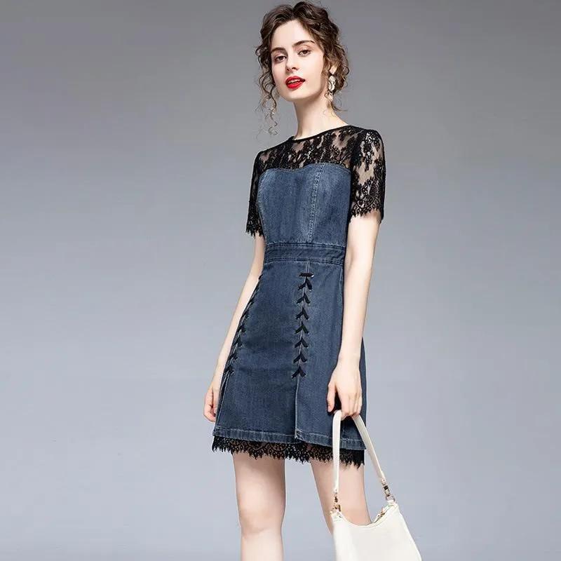 《D'Fina 時尚女裝》 歐洲高檔時尚拼接修身點點波蓬蓬裙提花洋裝 歷史價格詳細信息