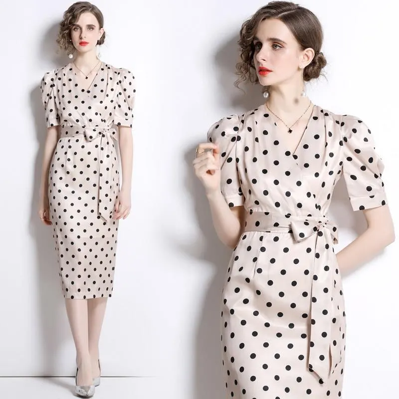 《D'Fina 時尚女裝》 中長版魚尾裙子修身顯瘦收腰領印花牛仔洋裝 歷史價格詳細信息