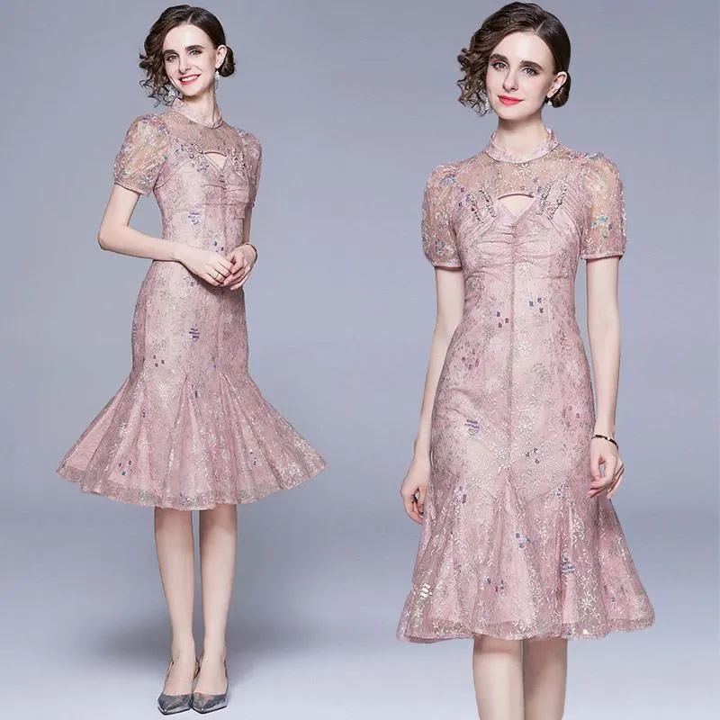 《D'Fina 時尚女裝》 盤扣碎花裙設計感立領釘珠立體抽褶荷葉邊洋裝 歷史價格詳細信息