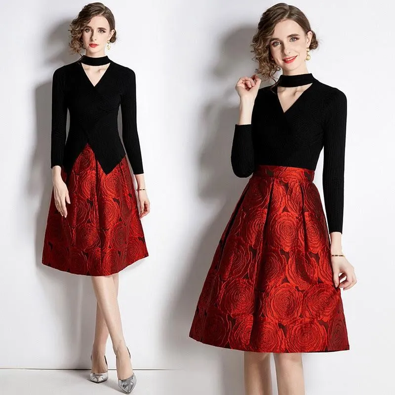 《D'Fina 時尚女裝》 赫本風針織洋裝收腰設計感娃娃領打底裙子 歷史價格詳細信息