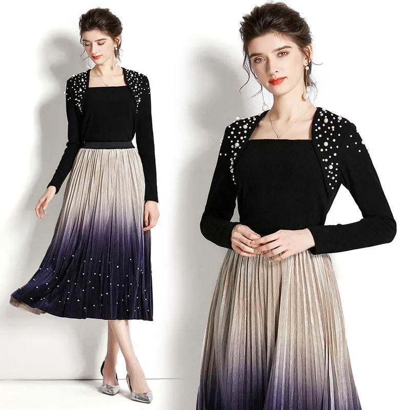 《D'Fina 時尚女裝》 水溶蕾絲翻領原人頭扣重工刺繡收腰包臀開叉洋裝 歷史價格詳細信息