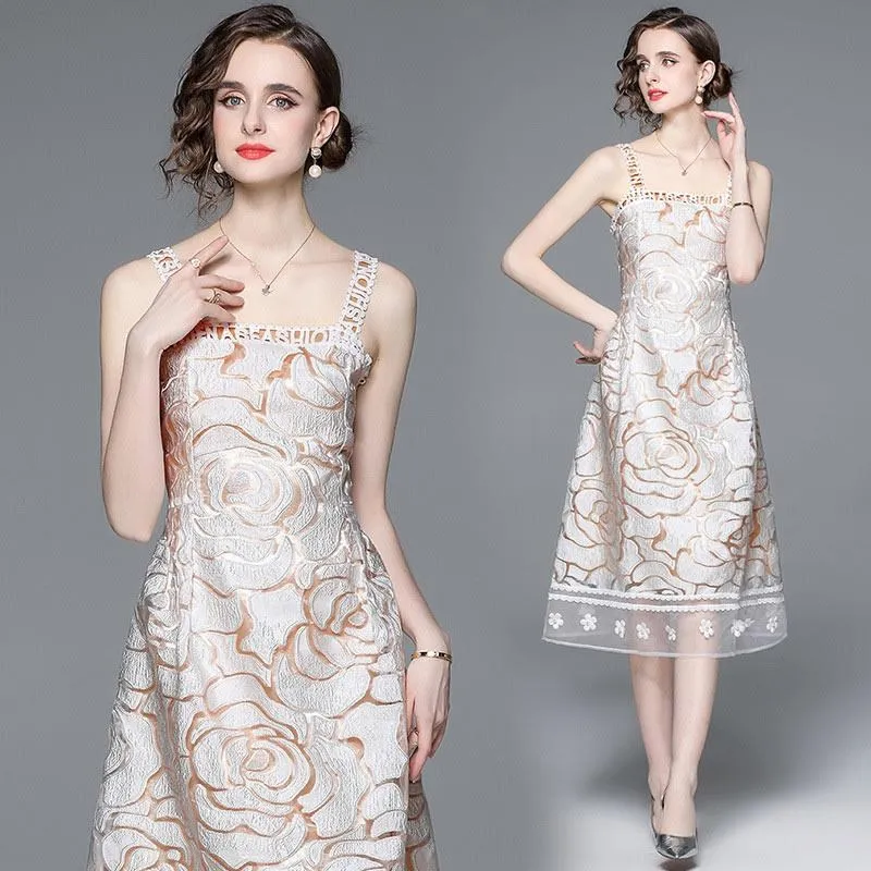 《D'Fina 時尚女裝》 法式小眾吊帶裙羽毛亮片時尚禮服洋裝 歷史價格詳細信息