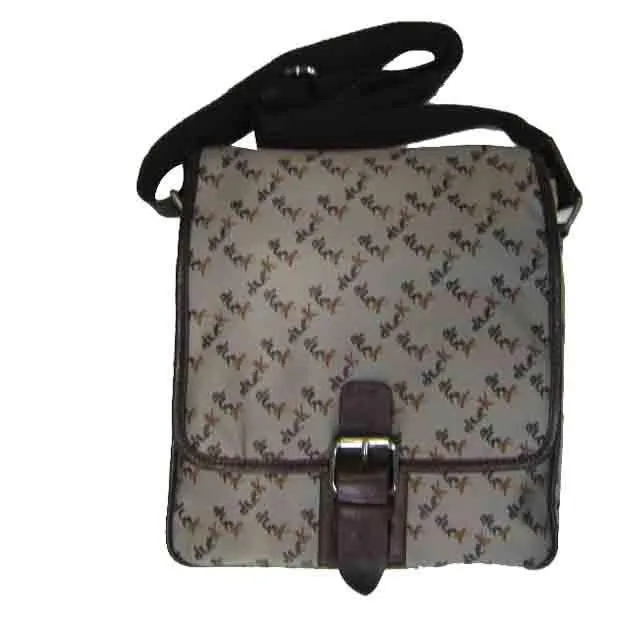 COUNT-DUCK 水餃包大容量主袋內二暗袋二隔層活動調整長背 歷史價格詳細信息