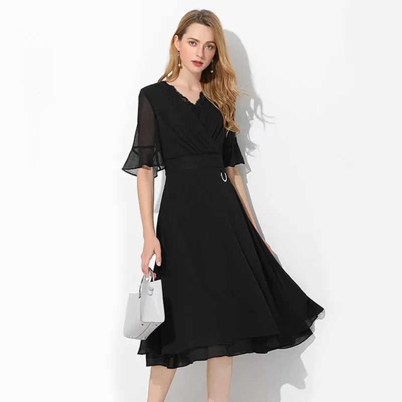 《D'Fina 時尚女裝》 厚版長袖襯衫設計師款法式不規則燕尾領通勤復古長袖襯衫 歷史價格詳細信息