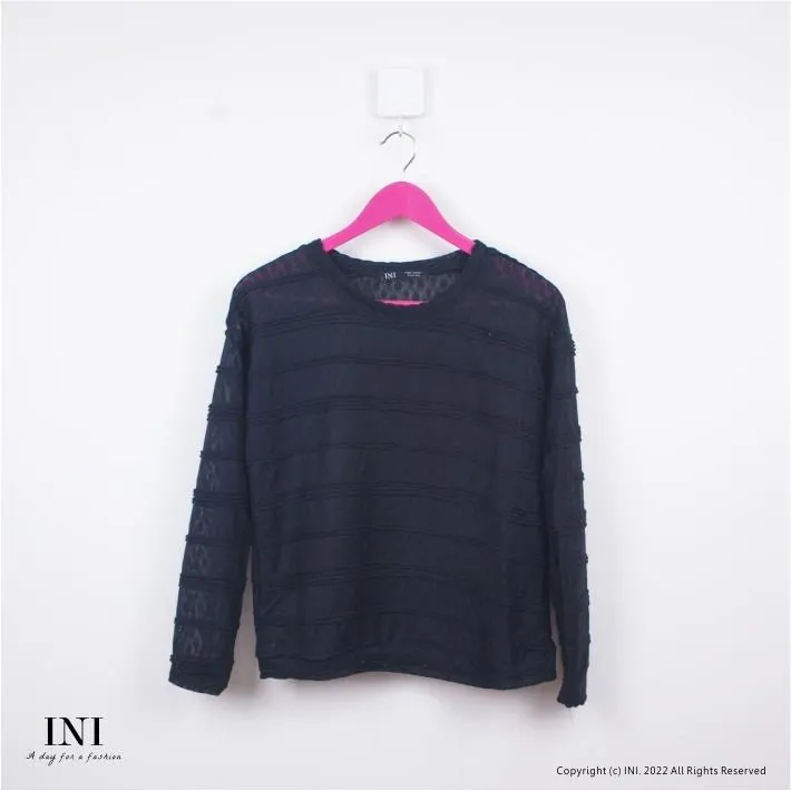 【INI】柔軟質感、設計感紋路針織上衣．梅紅色 歷史價格詳細信息