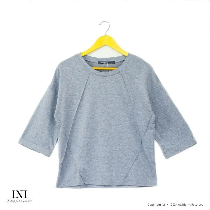 【INI】寬鬆好感、有型印花寬版連袖上衣．黑色 歷史價格詳細信息