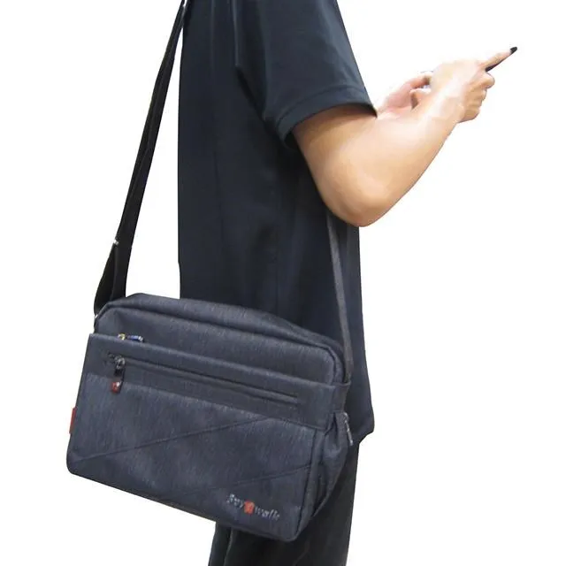 肩側包中容量主袋+外袋共四層科技防水尼龍布 歷史價格詳細信息