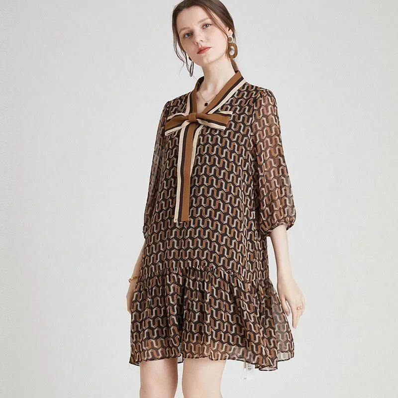 女童大V領時尚露肩洋裝 短袖洋裝 中大童洋裝 女童洋裝 女童連衣裙 女童連身裙【蘋果小舖】(AA) 2006 A7 歷史價格詳細信息