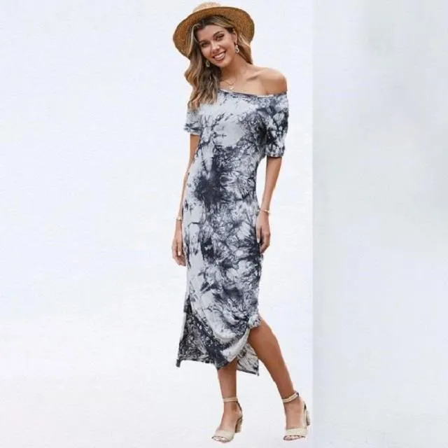 《D'Fina 時尚女裝》 水溶蕾絲翻領原人頭扣重工刺繡收腰包臀開叉洋裝 歷史價格詳細信息