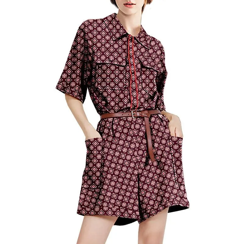 《D'Fina 時尚女裝》 歐美短袖t恤內搭v領修身愛心印花露腰短上衣 歷史價格詳細信息