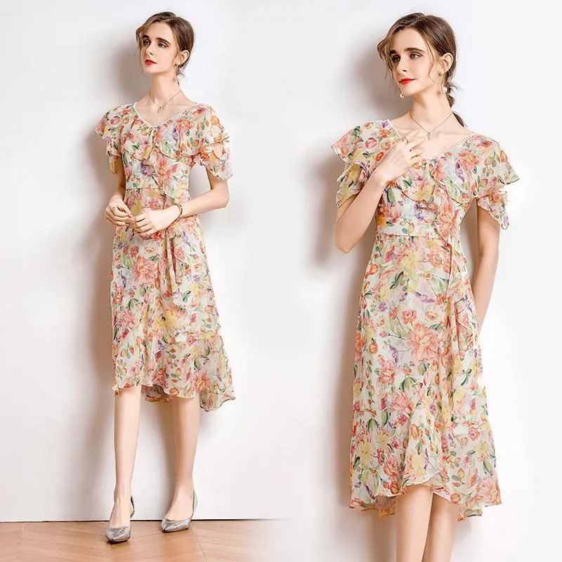 《D'Fina 時尚女裝》 碎花假兩件吊帶洋裝寬鬆顯瘦小個子短裙子 歷史價格詳細信息