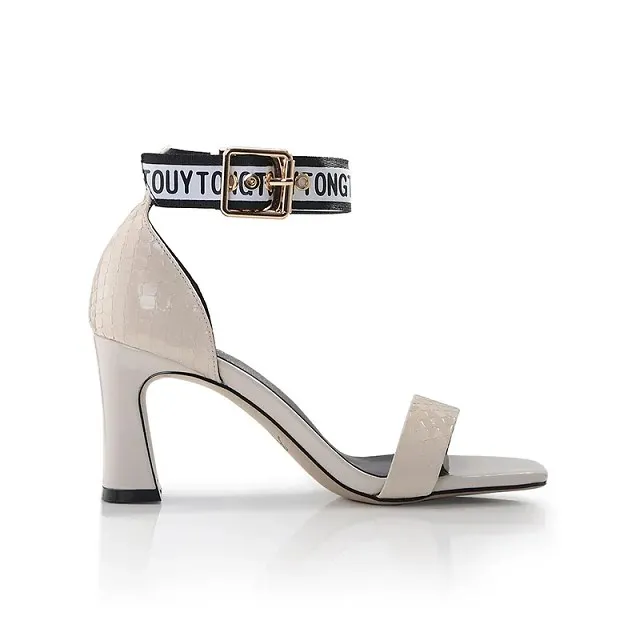 Keeley Ann 花卉撞色全真皮平底休閒鞋(0768222) 歷史價格詳細信息