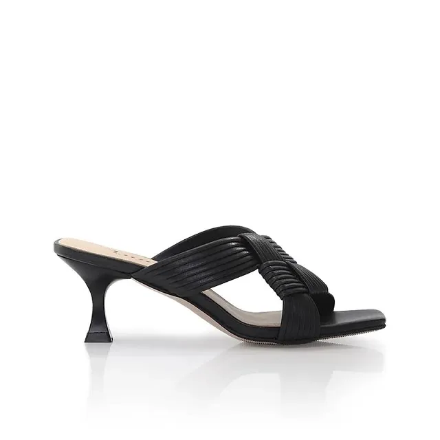 Keeley Ann 高貴典雅 唯美水鑽腳背帶全真皮中跟鞋(粉紅色8755672) 歷史價格詳細信息