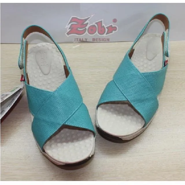 洞/路易斯．薩奇爾 eslite誠品 歷史價格詳細信息