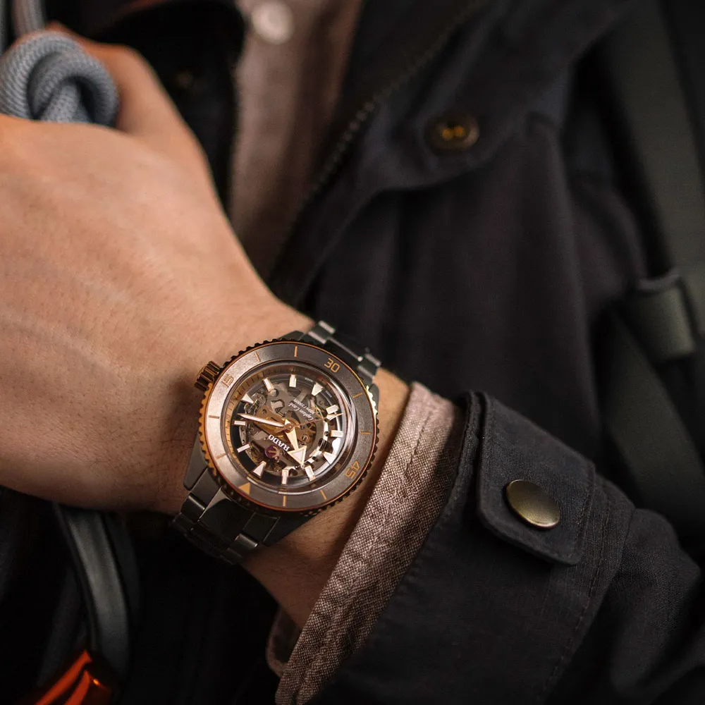 RADO 雷達 庫克船長 300米潛水計時機械錶 套錶-43mm R32145208 歷史價格詳細信息