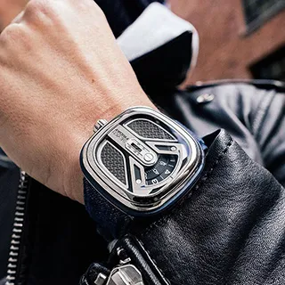 SEVENFRIDAY T系列 自動上鍊機械錶-經典黑金/45.6x45mm T2/06 歷史價格詳細信息