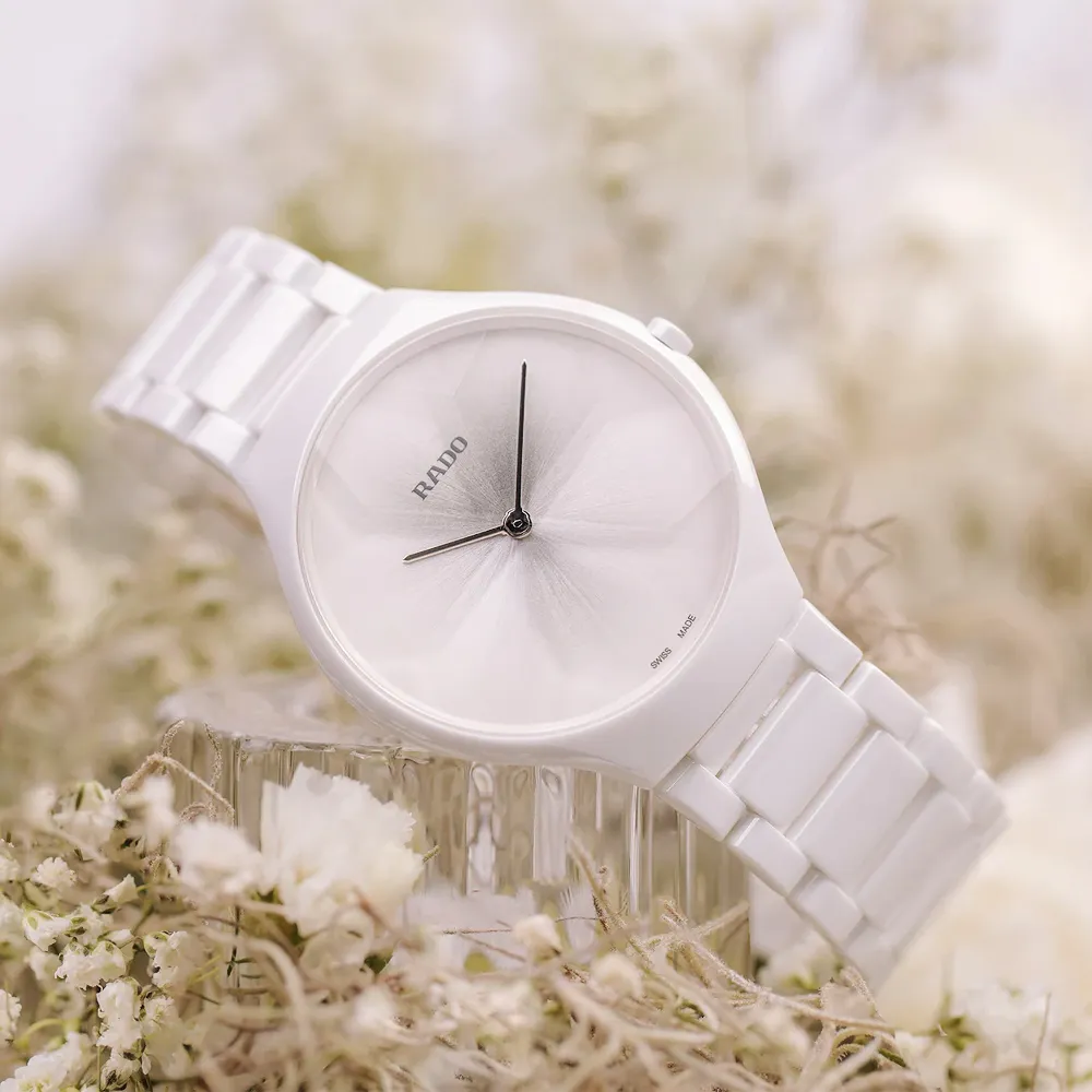 RADO 雷達 真薄系列 世界花園 限量 高科技陶瓷石英腕錶 R03 R27007032 歷史價格詳細信息