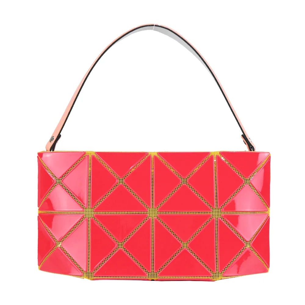 ISSEY MIYAKE 三宅一生 BAOBAO MAGIC HOUR 多採漸變斜背包-紅色 歷史價格詳細信息